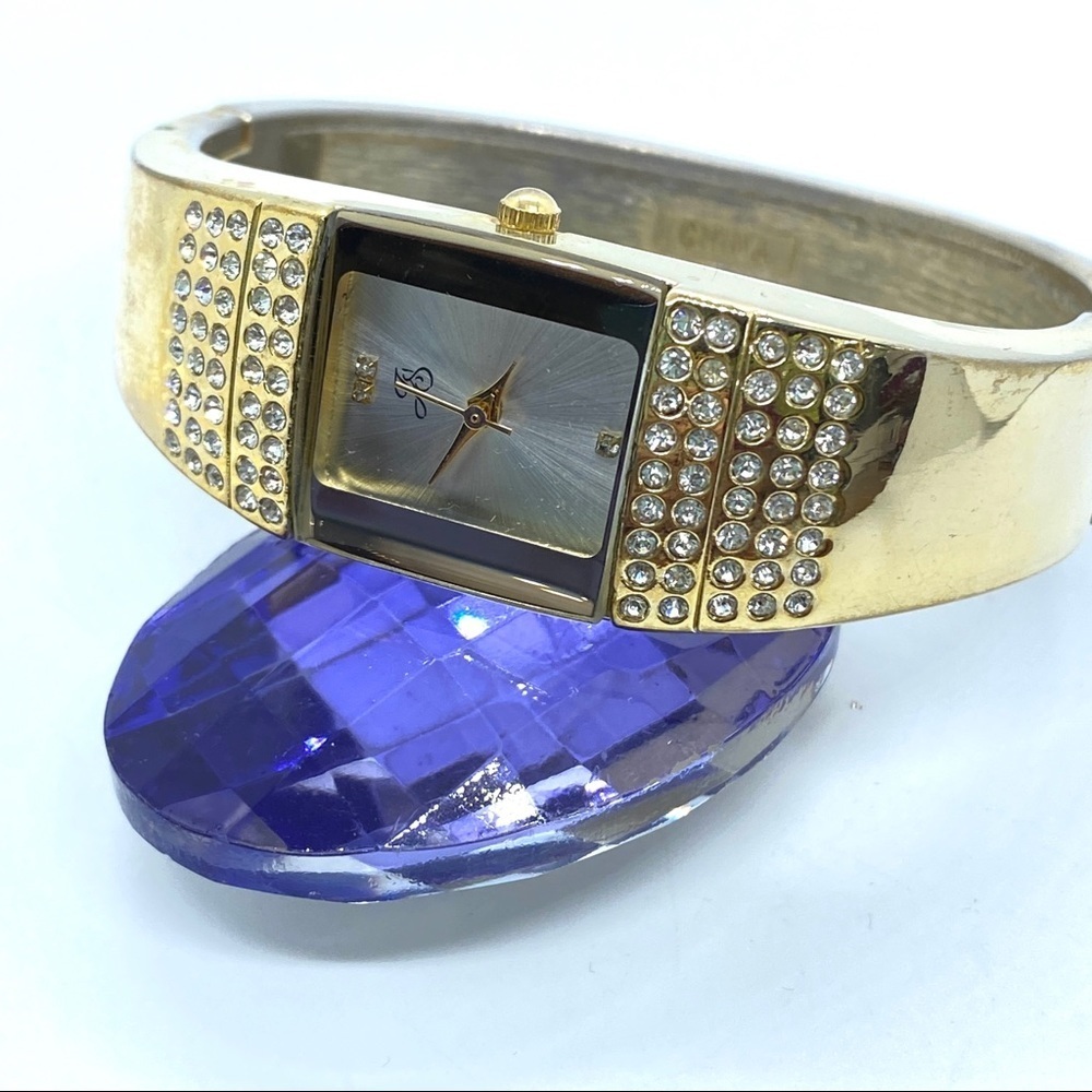JS Wrist Watch Gold Bangle Magnetic Cuff Watch
